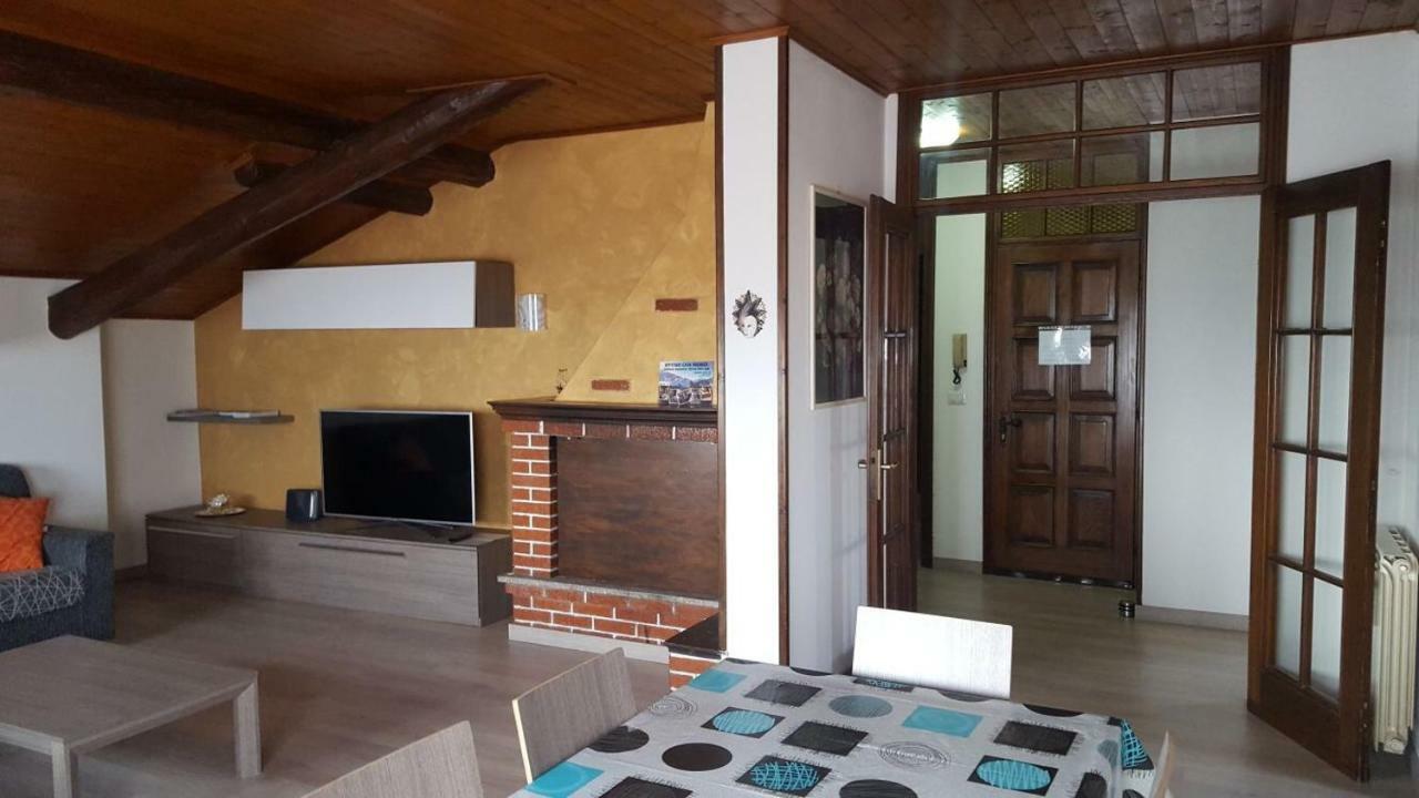Appartement Casa Sergio à Gravedona Extérieur photo
